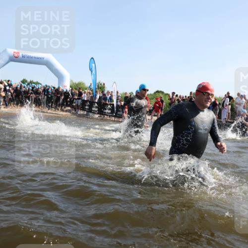22.06.2025 - Viking Triathlon Michael Strokosch http://msf.ph/oto/8056144 22.06.2025 10:01:56 Schwimmen 3, 17, 80, 91, 125, 158, 271, 278, 299, 304, 355, 435, 449, 551, 618 meine-sportfotos.de