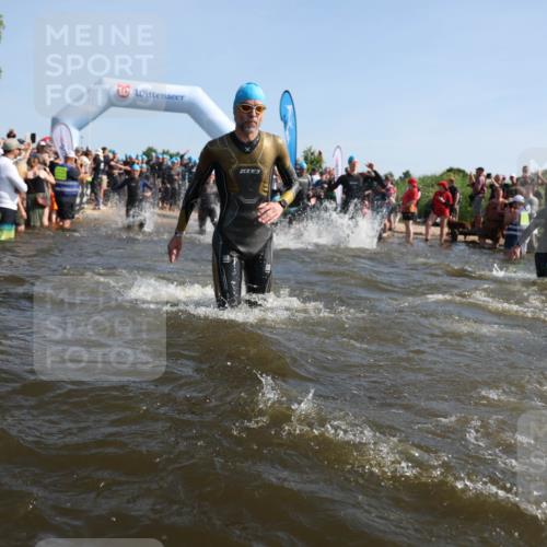 22.06.2025 - Viking Triathlon Michael Strokosch http://msf.ph/oto/8056155 22.06.2025 10:01:58 Schwimmen 3, 17, 80, 91, 125, 158, 271, 278, 299, 304, 355, 435, 449, 551, 618 meine-sportfotos.de