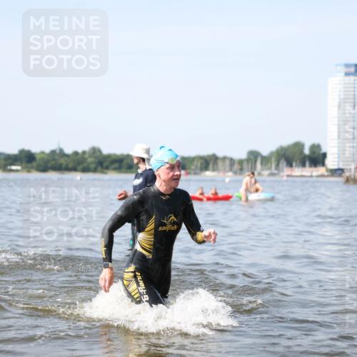 22.06.2025 - Viking Triathlon Michael Strokosch http://msf.ph/oto/8056169 22.06.2025 10:30:04 Schwimmen 175, 203, 264, 299, 374, 473 meine-sportfotos.de