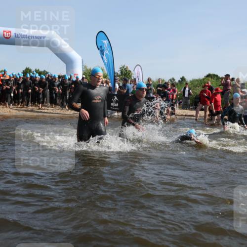 22.06.2025 - Viking Triathlon Michael Strokosch http://msf.ph/oto/8056196 22.06.2025 10:02:16 Schwimmen 21, 75, 107, 139, 149, 207, 247, 255, 309, 331, 382, 387, 464, 469, 522 meine-sportfotos.de