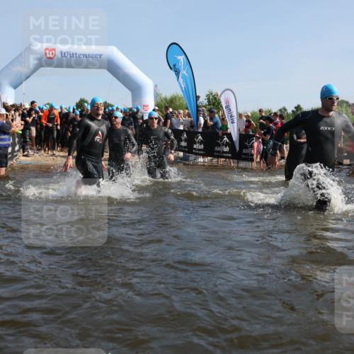 22.06.2025 - Viking Triathlon Michael Strokosch http://msf.ph/oto/8056219 22.06.2025 10:02:22 Schwimmen 21, 75, 78, 103, 139, 180, 207, 255, 265, 283, 309, 331, 382, 464, 469 meine-sportfotos.de