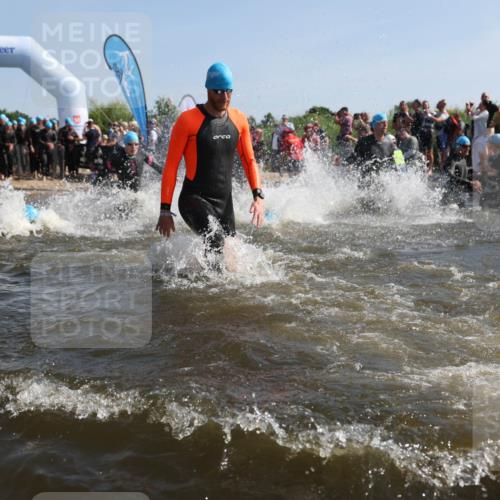 22.06.2025 - Viking Triathlon Michael Strokosch http://msf.ph/oto/8056257 22.06.2025 10:02:30 Schwimmen 78, 103, 114, 180, 188, 189, 193, 265, 283, 297, 513, 520, 532, 546, 549 meine-sportfotos.de