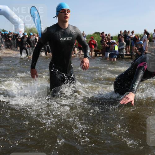 22.06.2025 - Viking Triathlon Michael Strokosch http://msf.ph/oto/8056271 22.06.2025 10:02:32 Schwimmen 78, 103, 114, 180, 188, 189, 193, 265, 283, 297, 513, 520, 532, 546, 549 meine-sportfotos.de