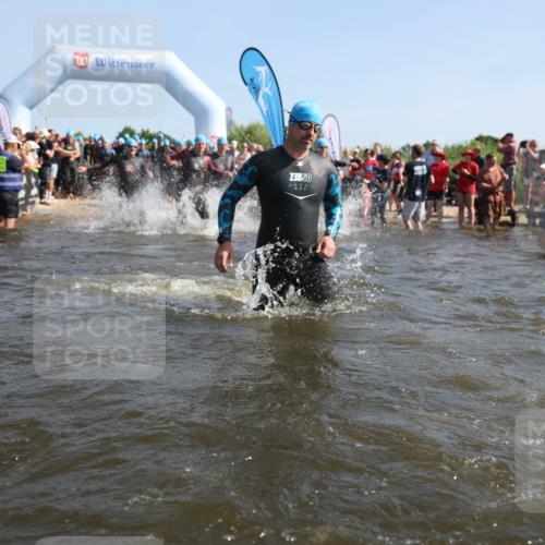 22.06.2025 - Viking Triathlon Michael Strokosch http://msf.ph/oto/8056289 22.06.2025 10:02:39 Schwimmen 114, 161, 193, 264, 297, 323, 366, 427, 429, 513, 546, 552 meine-sportfotos.de