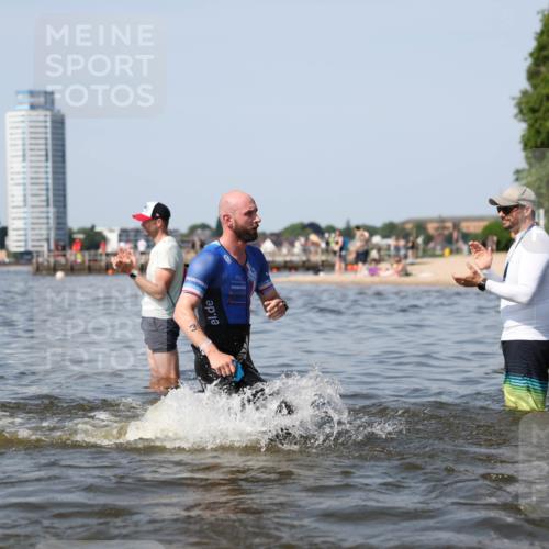 22.06.2025 - Viking Triathlon Michael Strokosch http://msf.ph/oto/8056540 22.06.2025 10:31:31 Schwimmen 3, 8, 98, 137, 158, 236, 311, 340, 469, 613, 648 meine-sportfotos.de