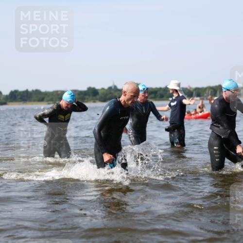 22.06.2025 - Viking Triathlon Michael Strokosch http://msf.ph/oto/8056589 22.06.2025 10:31:46 Schwimmen 87, 98, 99, 124, 125, 137, 158, 189, 224, 340, 350, 435, 507, 555, 658 meine-sportfotos.de