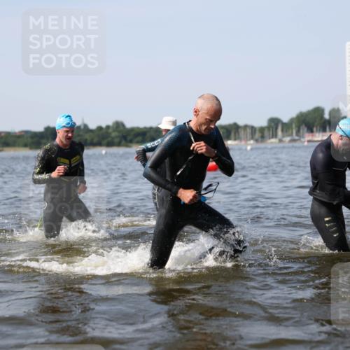 22.06.2025 - Viking Triathlon Michael Strokosch http://msf.ph/oto/8056595 22.06.2025 10:31:47 Schwimmen 87, 98, 99, 124, 125, 137, 158, 189, 224, 340, 350, 435, 507, 555, 658 meine-sportfotos.de
