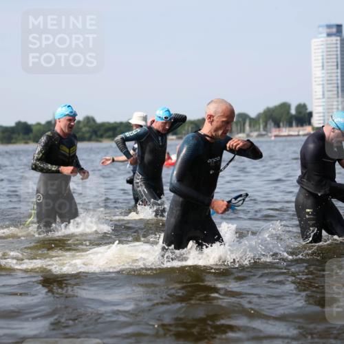 22.06.2025 - Viking Triathlon Michael Strokosch http://msf.ph/oto/8056597 22.06.2025 10:31:47 Schwimmen 87, 98, 99, 124, 125, 137, 158, 189, 224, 340, 350, 435, 507, 555, 658 meine-sportfotos.de