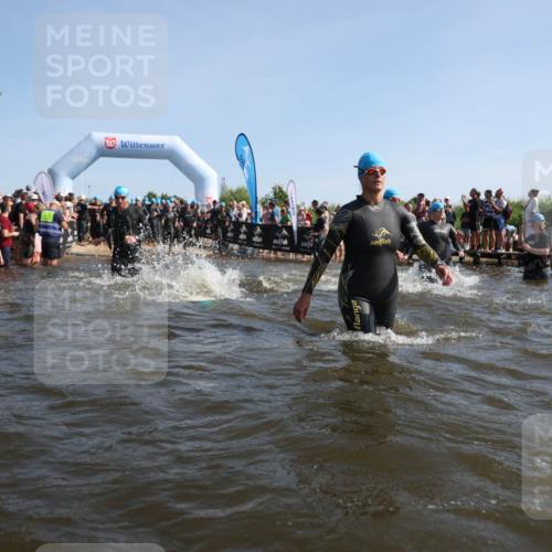 22.06.2025 - Viking Triathlon Michael Strokosch http://msf.ph/oto/8056628 22.06.2025 10:04:47 Schwimmen 29, 55, 70, 72, 85, 86, 245, 248, 281, 312, 316, 411, 428, 515, 550 meine-sportfotos.de