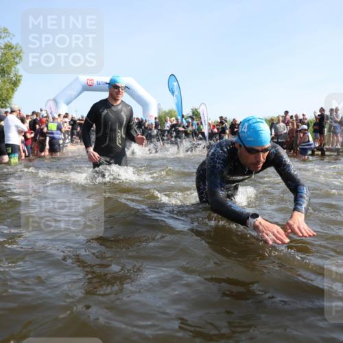 22.06.2025 - Viking Triathlon Michael Strokosch http://msf.ph/oto/8056636 22.06.2025 10:04:49 Schwimmen 29, 70, 72, 86, 245, 248, 281, 295, 312, 316, 411, 509, 515 meine-sportfotos.de