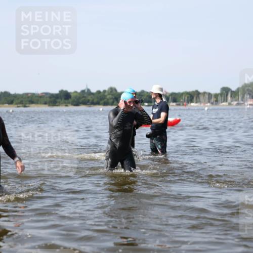 22.06.2025 - Viking Triathlon Michael Strokosch http://msf.ph/oto/8056664 22.06.2025 10:32:01 Schwimmen 63, 87, 193, 207, 226, 271, 435, 449, 464, 488, 507, 658 meine-sportfotos.de