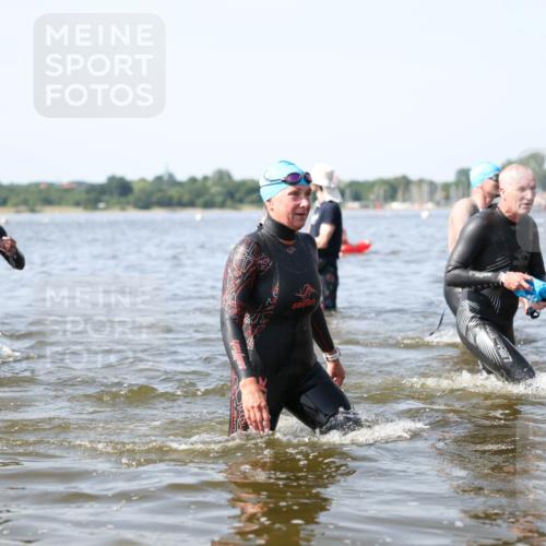 22.06.2025 - Viking Triathlon Michael Strokosch http://msf.ph/oto/8056676 22.06.2025 10:32:03 Schwimmen 63, 87, 193, 207, 226, 271, 435, 449, 464, 488, 658 meine-sportfotos.de