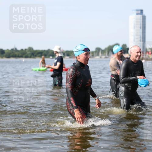 22.06.2025 - Viking Triathlon Michael Strokosch http://msf.ph/oto/8056681 22.06.2025 10:32:03 Schwimmen 63, 87, 193, 207, 226, 271, 435, 449, 464, 488, 658 meine-sportfotos.de