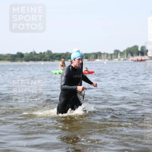 22.06.2025 - Viking Triathlon Michael Strokosch http://msf.ph/oto/8056689 22.06.2025 10:32:05 Schwimmen 63, 87, 193, 207, 214, 226, 271, 435, 449, 464, 488 meine-sportfotos.de