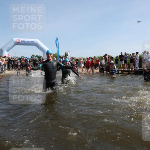 22.06.2025 - Viking Triathlon Michael Strokosch http://msf.ph/oto/8057010 22.06.2025 10:07:09 Schwimmen 64, 123, 190, 201, 202, 223, 328, 369, 402, 431, 463, 519, 607, 631, 637, 649 meine-sportfotos.de