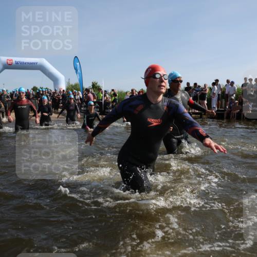 22.06.2025 - Viking Triathlon Michael Strokosch http://msf.ph/oto/8057122 22.06.2025 10:07:42 Schwimmen 16, 23, 102, 121, 143, 263, 270, 285, 363, 436, 476, 484, 503, 547, 615, 621, 624 meine-sportfotos.de