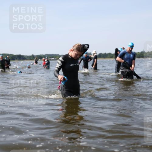 22.06.2025 - Viking Triathlon Michael Strokosch http://msf.ph/oto/8057199 22.06.2025 10:34:37 Schwimmen 114, 247, 284, 306, 323, 341, 366, 430, 520, 546, 550 meine-sportfotos.de