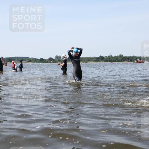 22.06.2025 - Viking Triathlon Michael Strokosch http://msf.ph/oto/8057323 22.06.2025 10:34:56 Schwimmen 17, 43, 77, 161, 434, 475, 495, 548, 660 meine-sportfotos.de