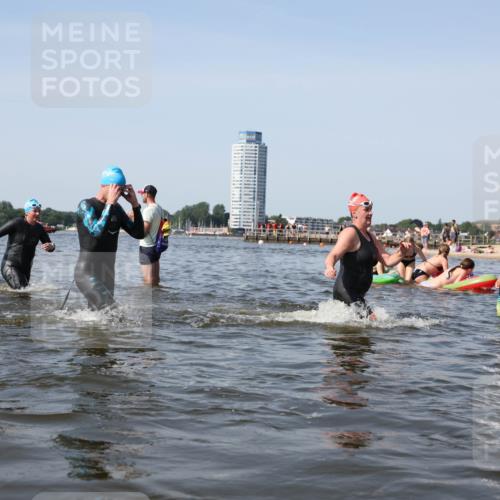 22.06.2025 - Viking Triathlon Michael Strokosch http://msf.ph/oto/8057356 22.06.2025 10:35:07 Schwimmen 139, 157, 296, 365, 475, 495, 548, 660 meine-sportfotos.de