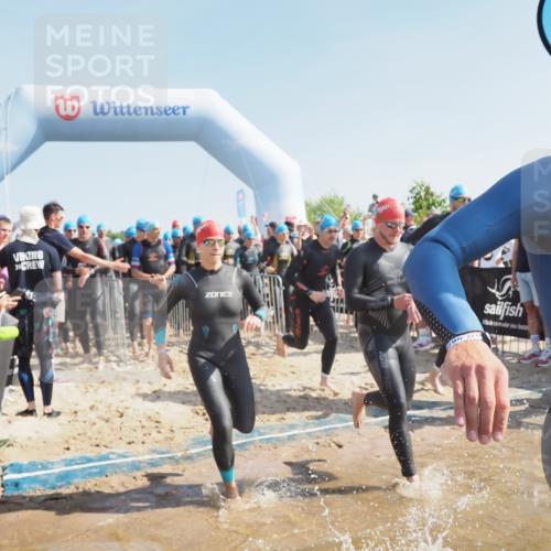 22.06.2025 - Viking Triathlon MichiJ http://msf.ph/oto/8057388 22.06.2025 10:00:18 Schwimmen 2, 4, 10, 15, 28, 49, 81, 100, 122, 175, 288, 329, 367, 420, 455, 473, 485, 521, 544, 557, 609, 610, 611, 617 meine-sportfotos.de