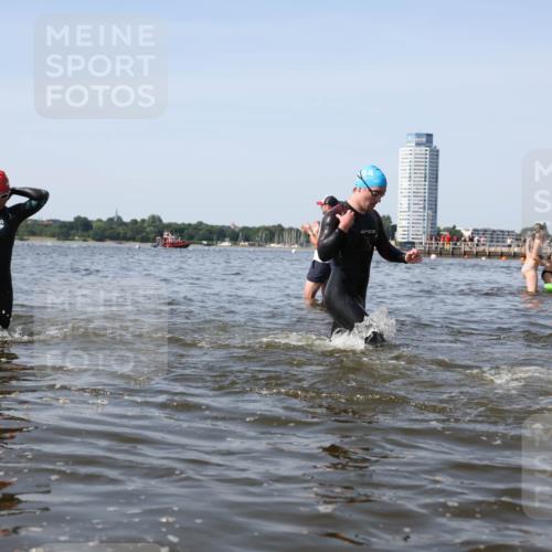 22.06.2025 - Viking Triathlon Michael Strokosch http://msf.ph/oto/8057394 22.06.2025 10:35:19 Schwimmen 107, 139, 157, 204, 296, 320, 365, 395, 482, 508, 632 meine-sportfotos.de