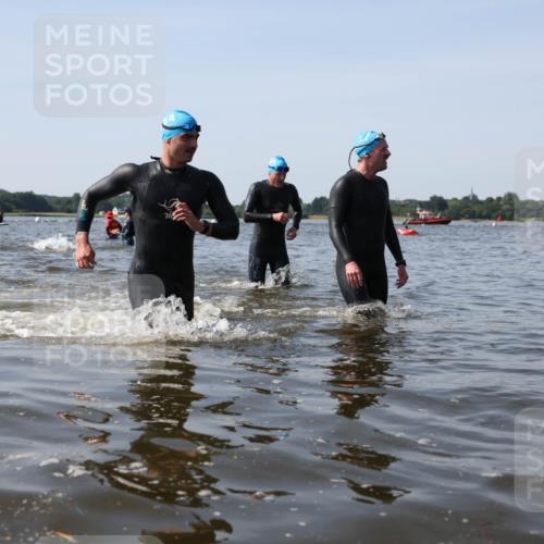 22.06.2025 - Viking Triathlon Michael Strokosch http://msf.ph/oto/8057625 22.06.2025 10:36:15 Schwimmen 19, 88, 101, 334, 407, 448 meine-sportfotos.de