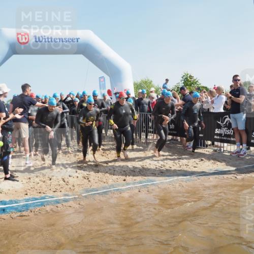 22.06.2025 - Viking Triathlon MichiJ http://msf.ph/oto/8057794 22.06.2025 10:00:46 Schwimmen 8, 9, 132, 145, 184, 200, 258, 289, 301, 306, 352, 368, 414, 491, 526, 612, 613, 616, 630, 652 meine-sportfotos.de