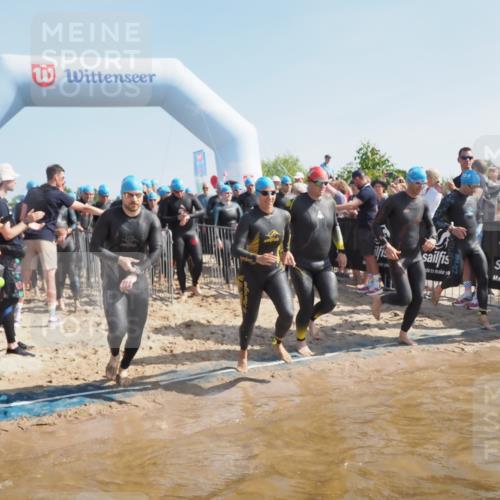 22.06.2025 - Viking Triathlon MichiJ http://msf.ph/oto/8057811 22.06.2025 10:00:46 Schwimmen 8, 9, 132, 145, 184, 200, 258, 289, 301, 306, 352, 368, 414, 491, 526, 612, 613, 616, 630, 652 meine-sportfotos.de
