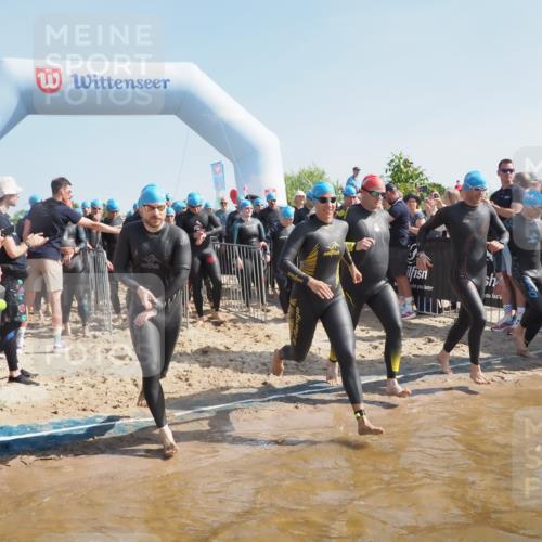 22.06.2025 - Viking Triathlon MichiJ http://msf.ph/oto/8057816 22.06.2025 10:00:46 Schwimmen 8, 9, 132, 145, 184, 200, 258, 289, 301, 306, 352, 368, 414, 491, 526, 612, 613, 616, 630, 652 meine-sportfotos.de