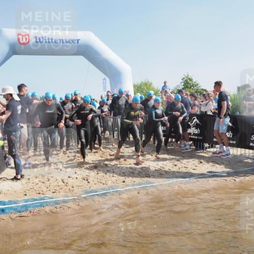 22.06.2025 - Viking Triathlon MichiJ http://msf.ph/oto/8057856 22.06.2025 10:00:55 Schwimmen 50, 90, 113, 124, 132, 236, 243, 258, 300, 301, 347, 352, 384, 652, 658 meine-sportfotos.de