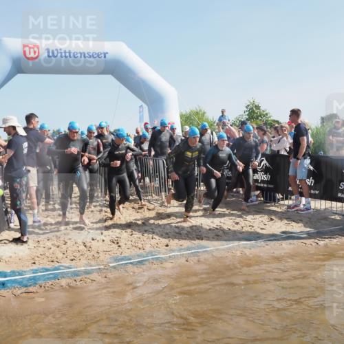22.06.2025 - Viking Triathlon MichiJ http://msf.ph/oto/8057859 22.06.2025 10:00:55 Schwimmen 50, 90, 113, 124, 132, 236, 243, 258, 300, 301, 347, 352, 384, 652, 658 meine-sportfotos.de