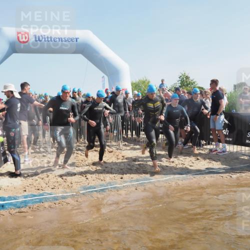 22.06.2025 - Viking Triathlon MichiJ http://msf.ph/oto/8057864 22.06.2025 10:00:56 Schwimmen 50, 90, 113, 124, 132, 236, 243, 258, 300, 301, 347, 352, 384, 652, 658 meine-sportfotos.de