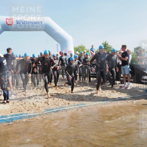 22.06.2025 - Viking Triathlon MichiJ http://msf.ph/oto/8057887 22.06.2025 10:01:00 Schwimmen 12, 50, 63, 90, 113, 124, 236, 243, 294, 300, 347, 350, 384, 458, 658 meine-sportfotos.de