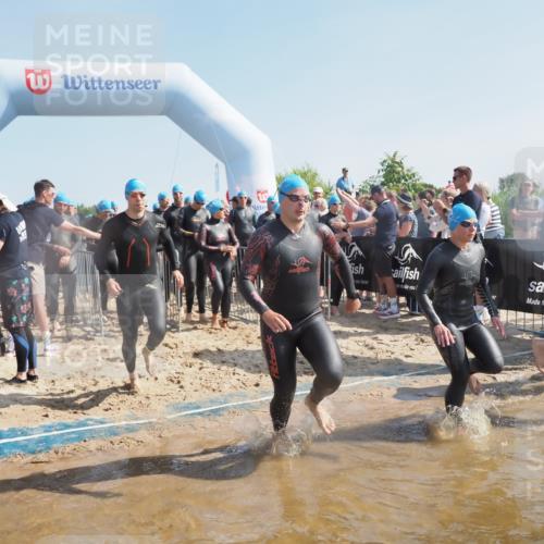 22.06.2025 - Viking Triathlon MichiJ http://msf.ph/oto/8057913 22.06.2025 10:01:01 Schwimmen 12, 50, 63, 90, 113, 124, 236, 243, 294, 300, 347, 350, 384, 458, 658 meine-sportfotos.de
