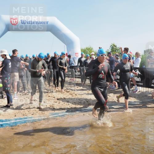 22.06.2025 - Viking Triathlon MichiJ http://msf.ph/oto/8057938 22.06.2025 10:01:06 Schwimmen 12, 50, 63, 113, 124, 131, 147, 236, 294, 330, 347, 350, 443, 458, 488 meine-sportfotos.de