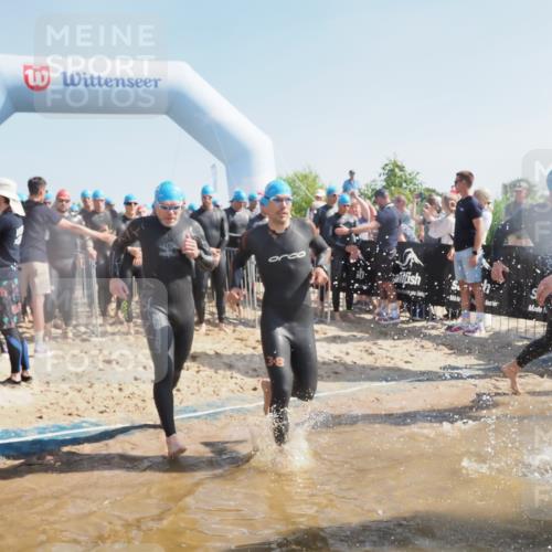 22.06.2025 - Viking Triathlon MichiJ http://msf.ph/oto/8057976 22.06.2025 10:01:12 Schwimmen 12, 53, 63, 131, 147, 173, 214, 294, 330, 341, 350, 443, 444, 458, 488 meine-sportfotos.de