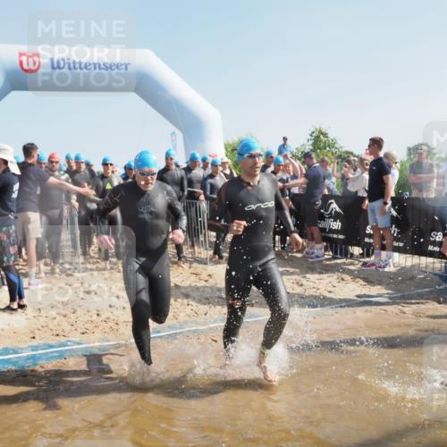 22.06.2025 - Viking Triathlon MichiJ http://msf.ph/oto/8057979 22.06.2025 10:01:12 Schwimmen 12, 53, 63, 131, 147, 173, 214, 294, 330, 341, 350, 443, 444, 458, 488 meine-sportfotos.de