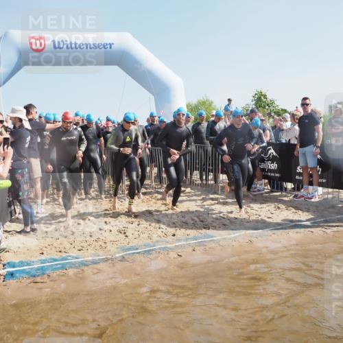 22.06.2025 - Viking Triathlon MichiJ http://msf.ph/oto/8058000 22.06.2025 10:01:15 Schwimmen 38, 53, 131, 147, 173, 214, 284, 287, 311, 330, 341, 443, 444, 488, 643 meine-sportfotos.de