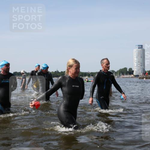 22.06.2025 - Viking Triathlon Michael Strokosch http://msf.ph/oto/8058122 22.06.2025 10:40:39 Schwimmen 44, 228, 235, 239, 254, 266, 275, 291, 325, 361, 462, 511, 514, 530, 556, 644, 655, 657 meine-sportfotos.de
