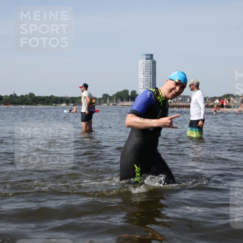 22.06.2025 - Viking Triathlon Michael Strokosch http://msf.ph/oto/8058188 22.06.2025 10:41:08 Schwimmen 153, 314, 389, 496, 631 meine-sportfotos.de