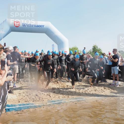 22.06.2025 - Viking Triathlon MichiJ http://msf.ph/oto/8058202 22.06.2025 10:02:11 Schwimmen 21, 107, 127, 137, 139, 149, 207, 247, 309, 365, 382, 387, 415, 492, 522 meine-sportfotos.de