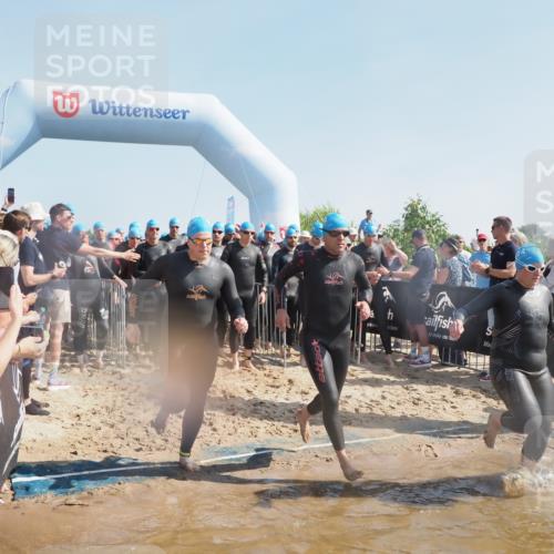 22.06.2025 - Viking Triathlon MichiJ http://msf.ph/oto/8058217 22.06.2025 10:02:12 Schwimmen 21, 107, 127, 137, 139, 149, 207, 247, 309, 365, 382, 387, 415, 492, 522 meine-sportfotos.de