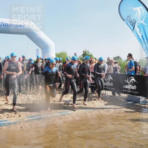 22.06.2025 - Viking Triathlon MichiJ http://msf.ph/oto/8058332 22.06.2025 10:02:41 Schwimmen 98, 114, 161, 193, 264, 297, 323, 366, 427, 429, 430, 486, 513, 546, 552 meine-sportfotos.de
