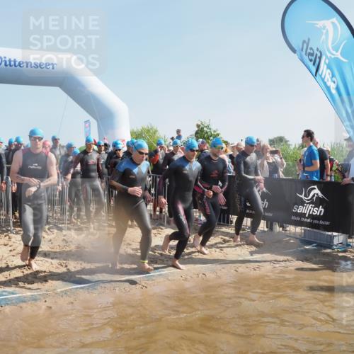 22.06.2025 - Viking Triathlon MichiJ http://msf.ph/oto/8058335 22.06.2025 10:02:41 Schwimmen 98, 114, 161, 193, 264, 297, 323, 366, 427, 429, 430, 486, 513, 546, 552 meine-sportfotos.de
