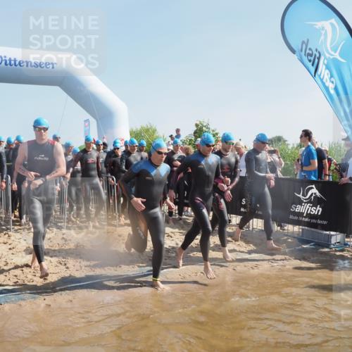 22.06.2025 - Viking Triathlon MichiJ http://msf.ph/oto/8058337 22.06.2025 10:02:42 Schwimmen 98, 114, 161, 193, 264, 297, 323, 366, 427, 429, 430, 486, 513, 546, 552 meine-sportfotos.de