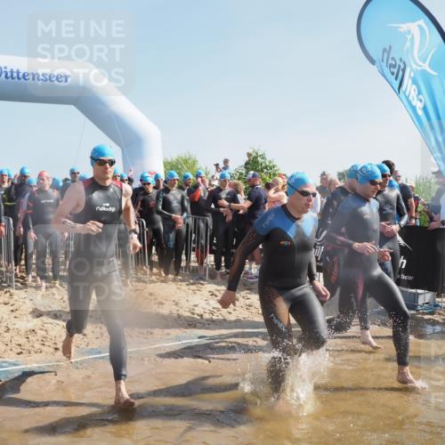 22.06.2025 - Viking Triathlon MichiJ http://msf.ph/oto/8058342 22.06.2025 10:02:42 Schwimmen 98, 114, 161, 193, 264, 297, 323, 366, 427, 429, 430, 486, 513, 546, 552 meine-sportfotos.de