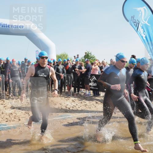 22.06.2025 - Viking Triathlon MichiJ http://msf.ph/oto/8058345 22.06.2025 10:02:42 Schwimmen 98, 114, 161, 193, 264, 297, 323, 366, 427, 429, 430, 486, 513, 546, 552 meine-sportfotos.de