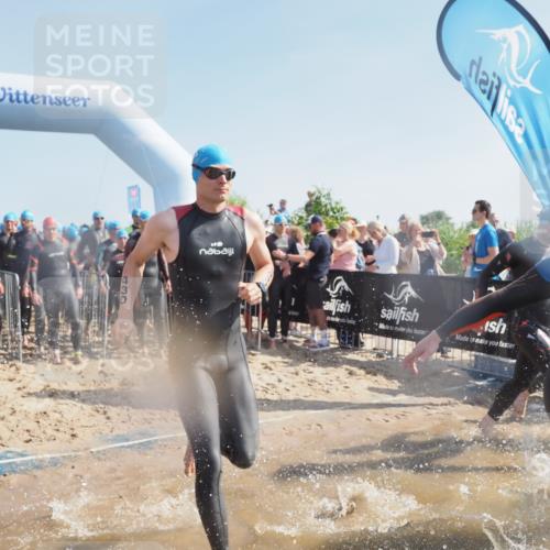 22.06.2025 - Viking Triathlon MichiJ http://msf.ph/oto/8058350 22.06.2025 10:02:42 Schwimmen 98, 114, 161, 193, 264, 297, 323, 366, 427, 429, 430, 486, 513, 546, 552 meine-sportfotos.de