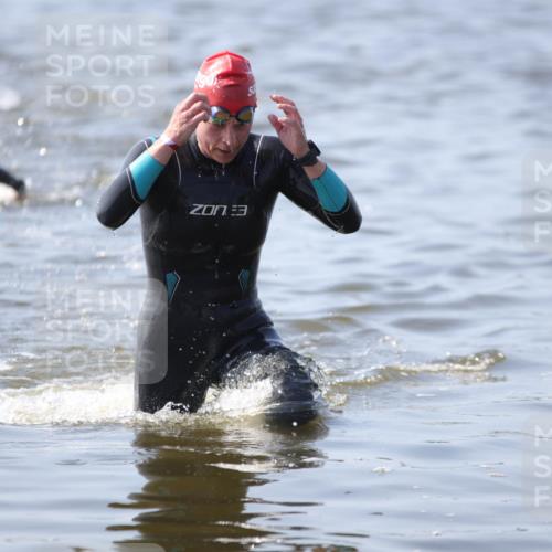 22.06.2025 - Viking Triathlon H.Heesch http://msf.ph/oto/8058369 22.06.2025 10:26:45 Schwimmen 288, 610, 661 meine-sportfotos.de