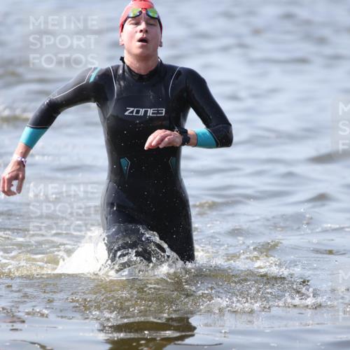 22.06.2025 - Viking Triathlon H.Heesch http://msf.ph/oto/8058376 22.06.2025 10:26:46 Schwimmen 145, 288, 610, 661 meine-sportfotos.de